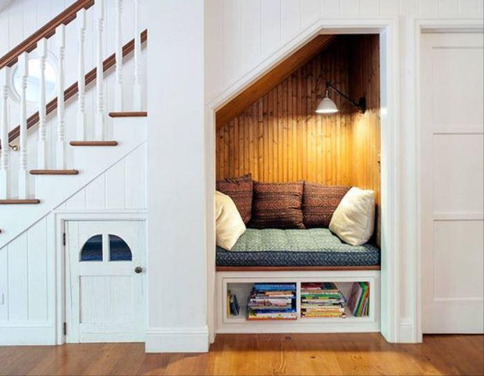 Nook Under Stairs – Horiz Nook Under Stairs – Horiz