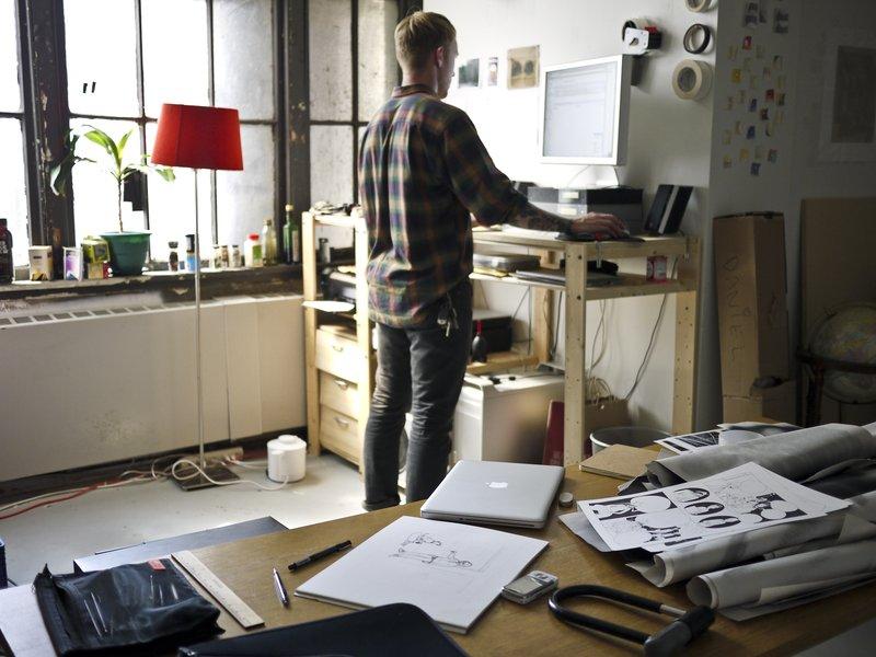 standing-desk standing-desk