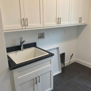 Laundry Room Gallery 3