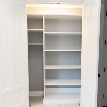 Master-Linen-Closet-2