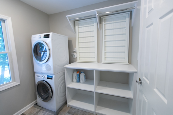 https://diplomatclosetdesign.com/wp-content/uploads/2020/02/storage-in-laundry-room.png